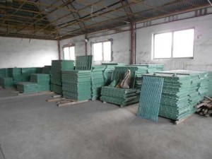 slatted floor warehouse